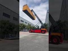 45 Tons Container Reach Stacker 71400 Kgs  20'- 40' Containers