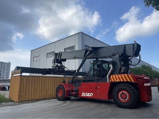 Νέος CUMMINS QSM11-330 Μηχανή 45000kgs χωρητικότητα Κέσλερ κοντέινερ Reach Stacker