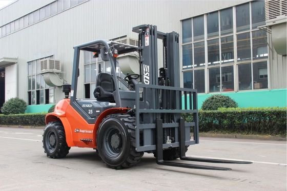 τρηπλός ιστός 5k 2.5t 4500mm τραχύ Forklift εκτάσεων 2,5 τόνου
