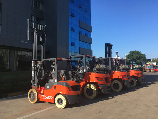 Forklift LPG βενζίνης καυσίμων 3000mm 6k 3t διπλή μηχανή
