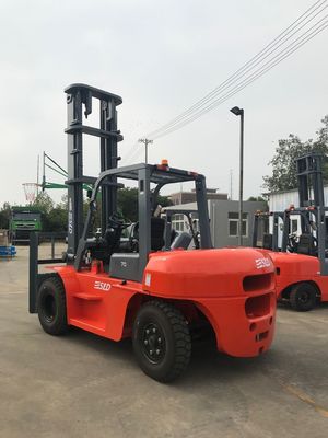 Ύψος 6000mm ανύψωσης ιστών μηχανών Isuzu Forklift diesel φορτηγό