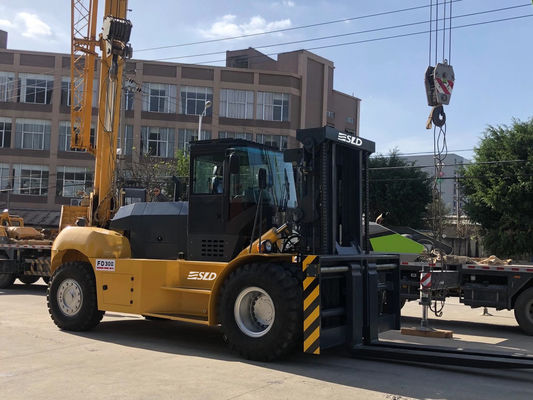 FD300 4000mm εσωτερικό ανυψωτικό Forklift εμπορευματοκιβωτίων 30t