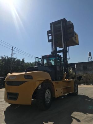 Υψηλός ιστός Forklift diesel 30 τόνου φορτηγό για τη συσσώρευση των βαριών εμπορευματοκιβωτίων
