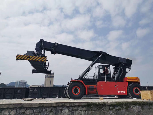 71400 Kgs Υπηρεσιακό βάρος 45000kgs Δυνατότητα φόρτωσης Συσκευή αποθήκευσης